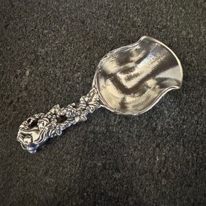 Arthur Court Ice Scoop